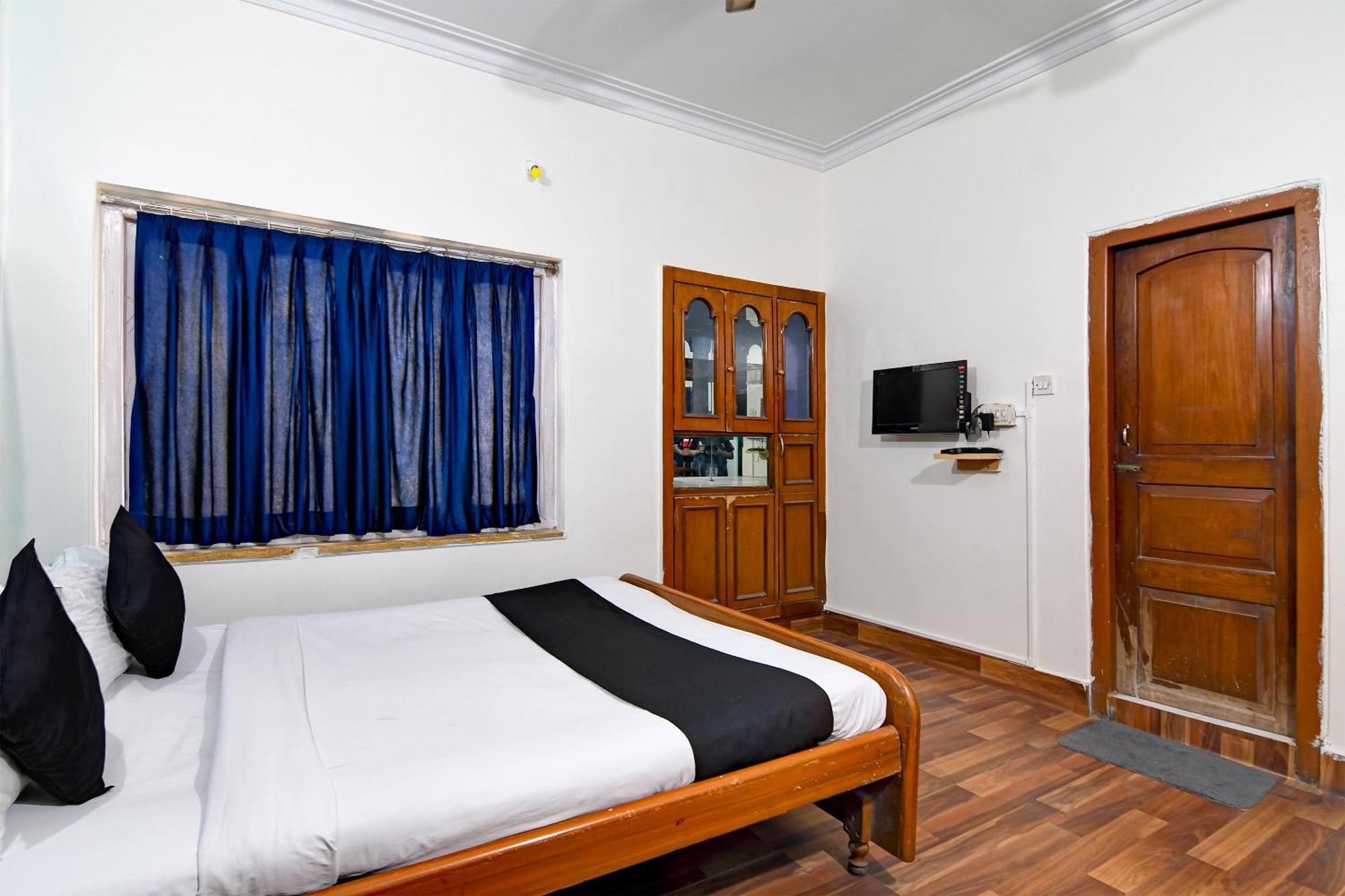 Brill Rooms Near City Centre Metro Station Kolkata Exterior photo