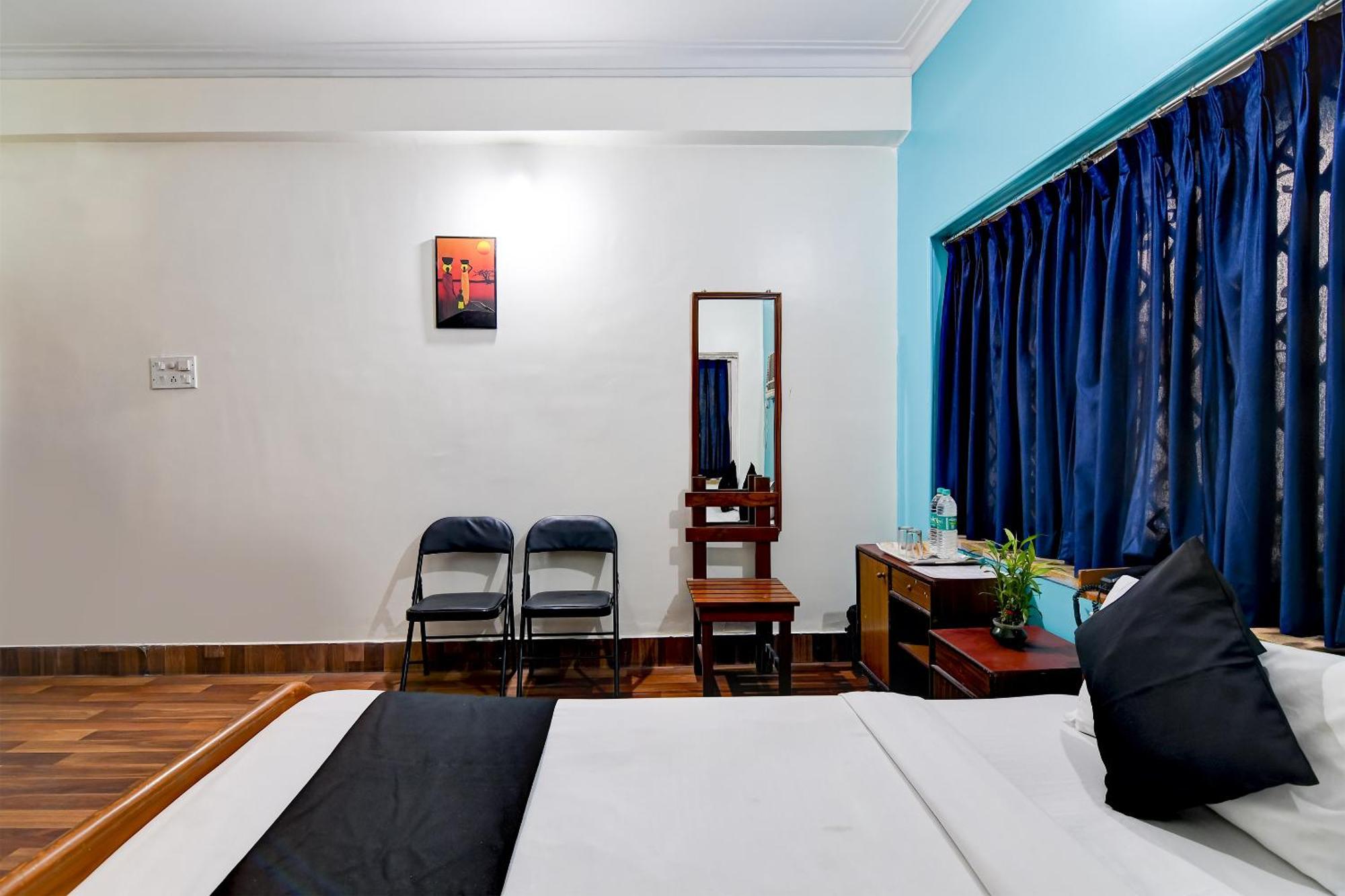 Brill Rooms Near City Centre Metro Station Kolkata Exterior photo